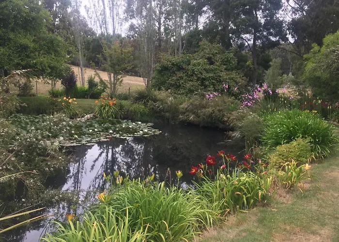 Altona Garden Retreat