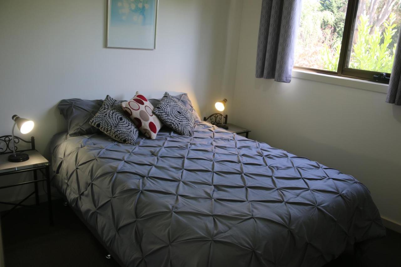 Altona Garden Retreat Country house